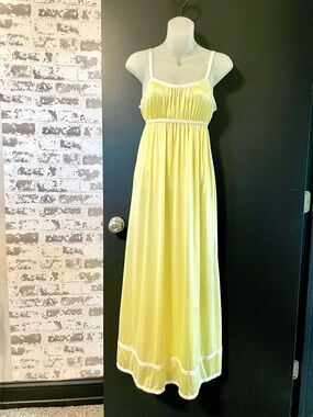 Vintage Vassarette Yellow Sheer Nightgown Maxi Slip Dress Lingerie Cottagecore S
